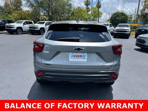 Sterling Gray Metallic 2024 Chevrolet Trax FWD 1RS