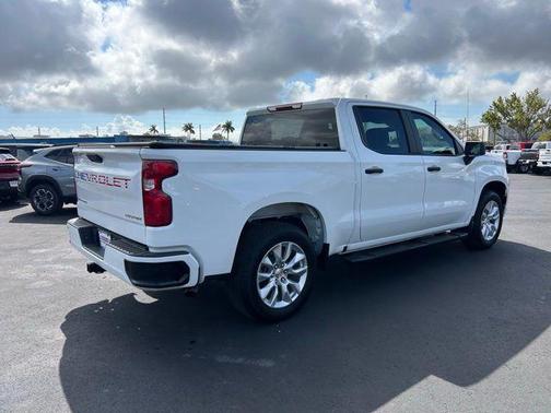 2025 Chevrolet Silverado 1500 Custom