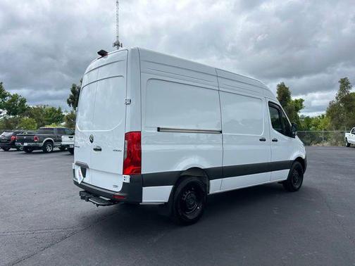 2024 Mercedes-Benz Sprinter 2500 Crew 144 WB