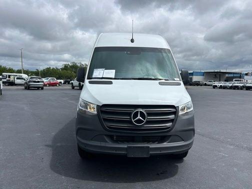 2024 Mercedes-Benz Sprinter 2500 Crew 144 WB
