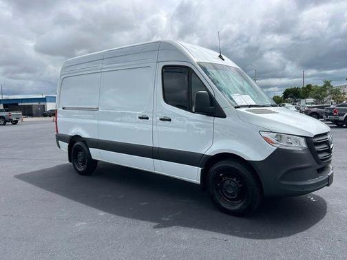2024 Mercedes-Benz Sprinter 2500 Crew 144 WB