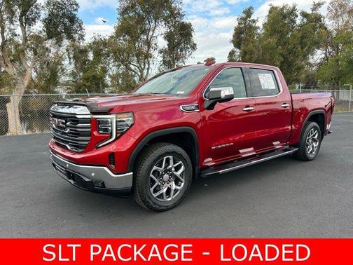 2024 GMC Sierra 1500 SLT