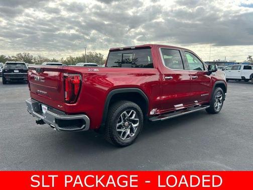 2024 GMC Sierra 1500 SLT