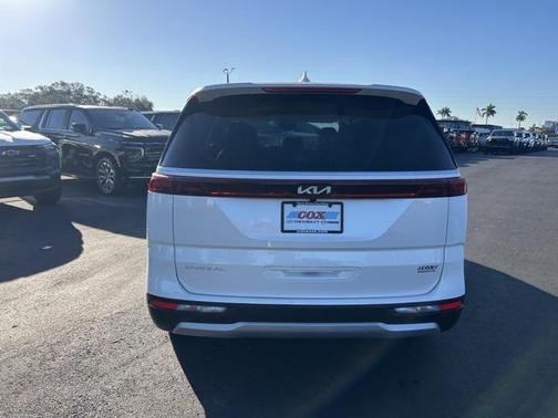 2024 Kia Carnival EX