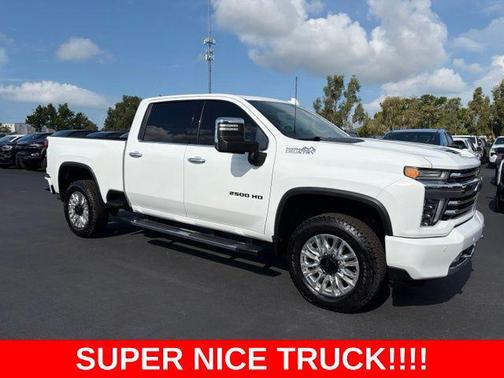 Summit White 2020 Chevrolet Silverado 2500 High Country