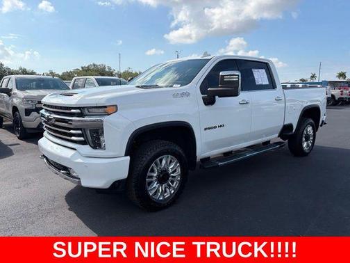 Summit White 2020 Chevrolet Silverado 2500 High Country