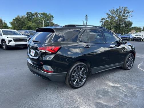 2022 Chevrolet Equinox FWD RS
