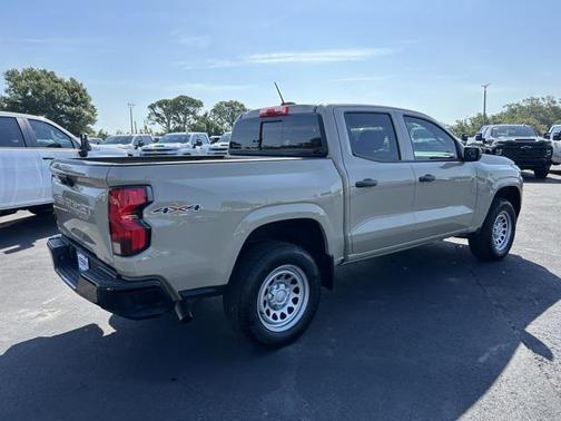2024 Chevrolet Colorado WT