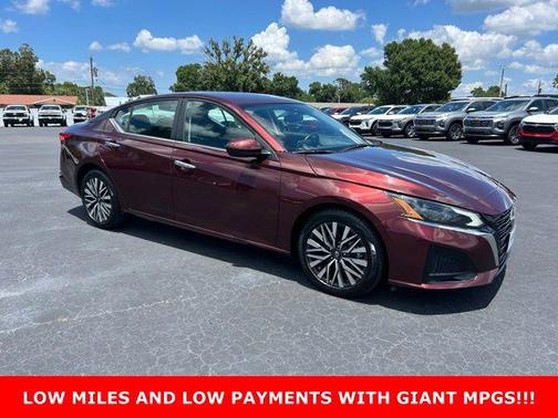 Garnet Pearl Metallic 2023 Nissan Altima 2.5 SV