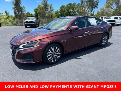 Garnet Pearl Metallic 2023 Nissan Altima 2.5 SV