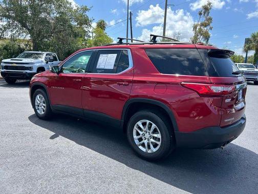 Cajun Red Tintcoat 2019 Chevrolet Traverse LT Cloth