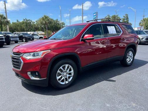 Cajun Red Tintcoat 2019 Chevrolet Traverse LT Cloth
