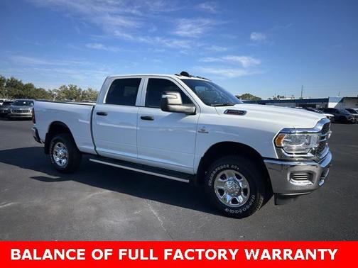 2024 RAM 2500 Tradesman Crew Cab 4x4 6'4' Box