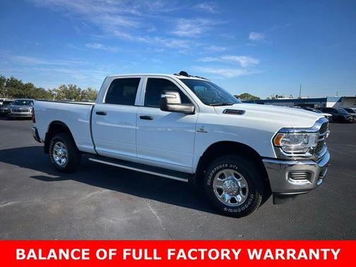 2024 RAM 2500 Tradesman Crew Cab 4x4 6'4' Box