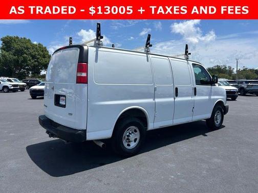 Summit White 2020 Chevrolet Express 2500 Work Van
