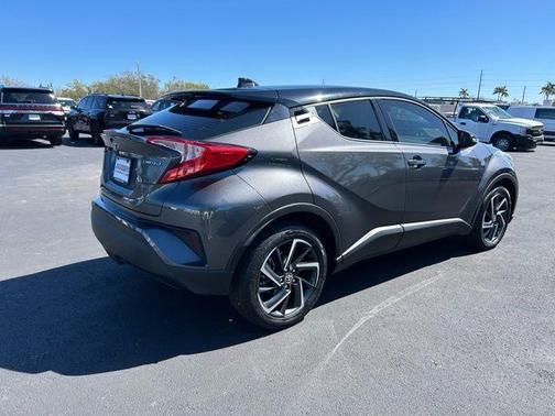 2021 Toyota C-HR LE