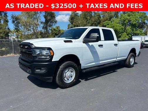 2023 RAM 2500 Tradesman Crew Cab 4x4 8' Box