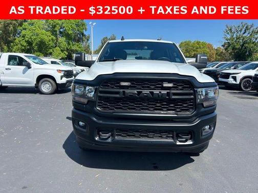 2023 RAM 2500 Tradesman Crew Cab 4x4 8' Box