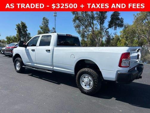 2023 RAM 2500 Tradesman Crew Cab 4x4 8' Box