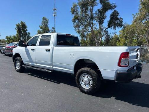 2023 RAM 2500 Tradesman Crew Cab 4x4 8' Box