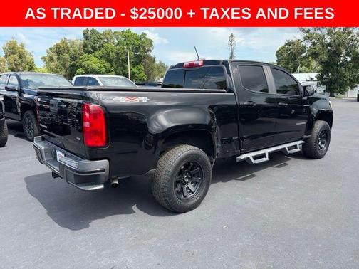 Black 2022 Chevrolet Colorado LT