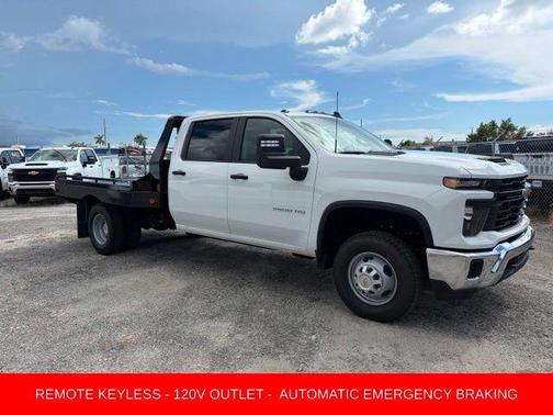 Summit White 2026 Chevrolet Silverado 3500 WT