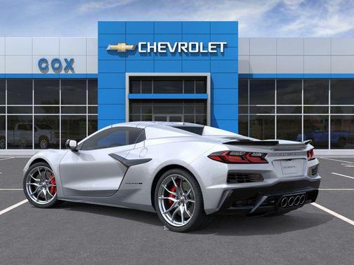 Blade Silver Metallic 2027 Chevrolet Corvette Grand Sport