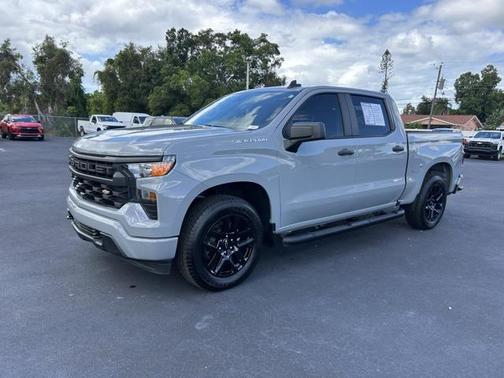 2025 Chevrolet Silverado 1500 Custom