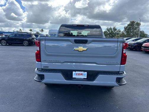 2025 Chevrolet Silverado 1500 Custom