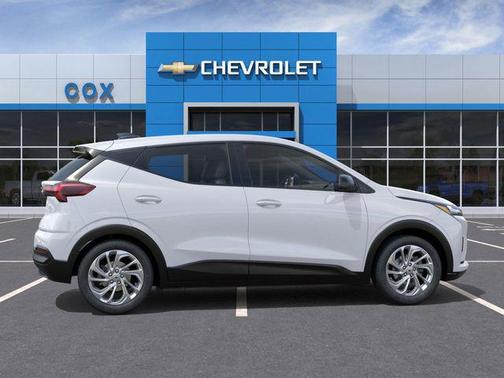 Summit White 2027 Chevrolet Bolt LT