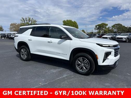 2025 Chevrolet Traverse LT