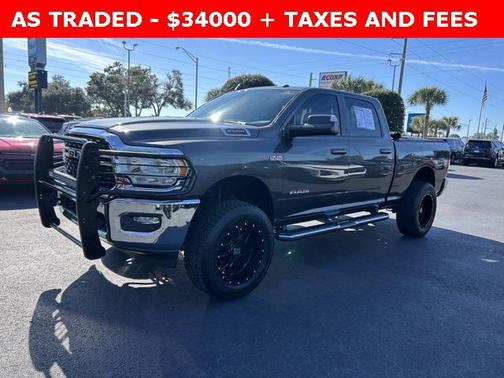 2022 RAM 2500 Big Horn Crew Cab 4x4 6'4' Box