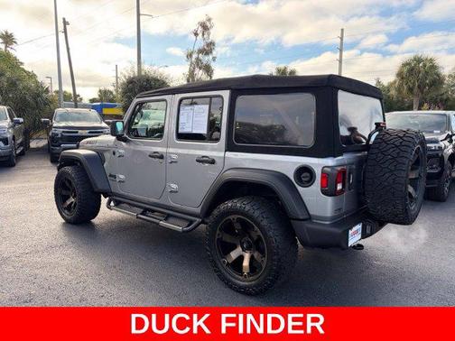Billet Silver Metallic Clearcoat 2021 Jeep Wrangler Willys