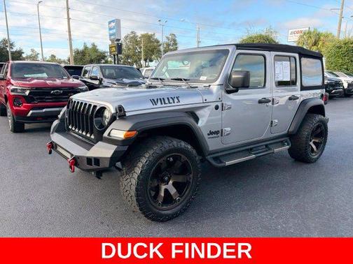 Billet Silver Metallic Clearcoat 2021 Jeep Wrangler Willys