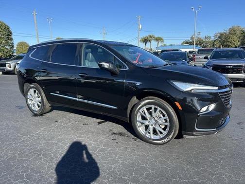 2022 Buick Enclave FWD Premium