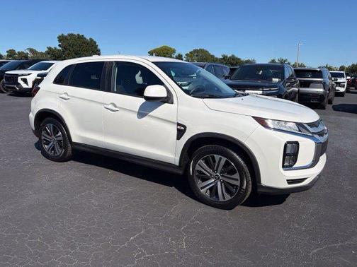 Pearl White 2020 Mitsubishi Outlander Sport SE