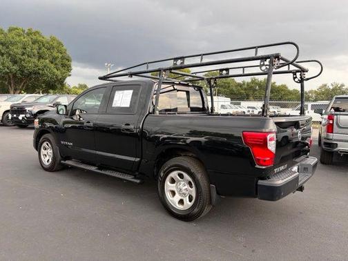 Super Black 2021 Nissan Titan S