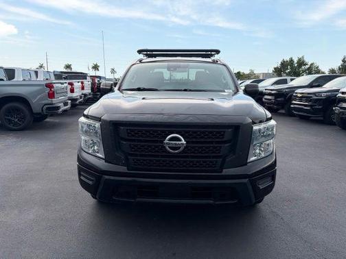 Super Black 2021 Nissan Titan S