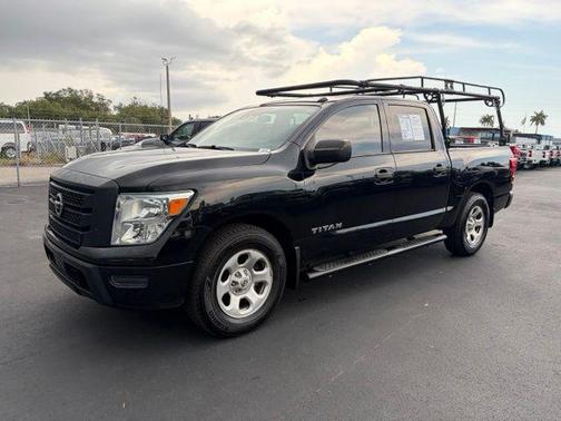Super Black 2021 Nissan Titan S