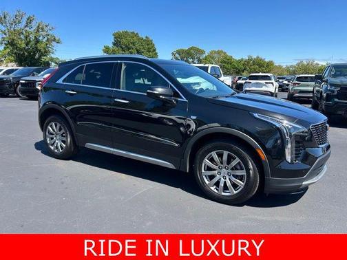 2023 Cadillac XT4 Premium Luxury