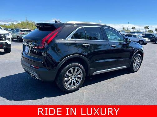 2023 Cadillac XT4 Premium Luxury