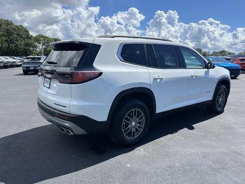 2025 GMC Acadia FWD Elevation