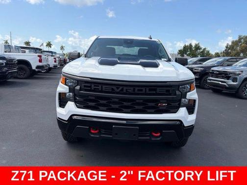 Summit White 2024 Chevrolet Silverado 1500 Custom Trail Boss
