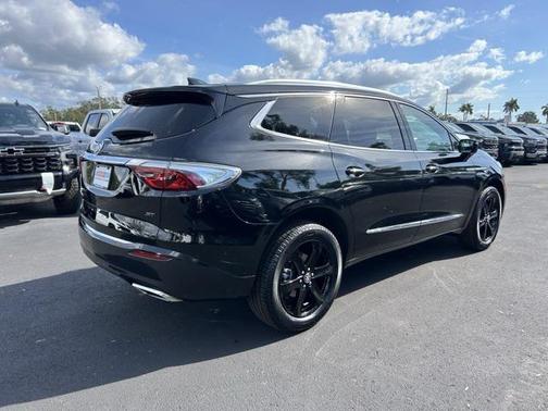 2023 Buick Enclave Essence FWD