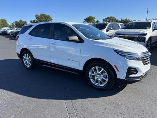 2022 Chevrolet Equinox LS
