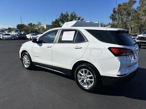 2022 Chevrolet Equinox LS