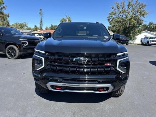 2025 Chevrolet Suburban 4WD Z71