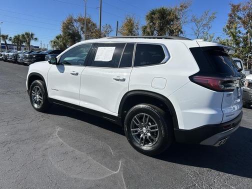 2025 GMC Acadia FWD Elevation