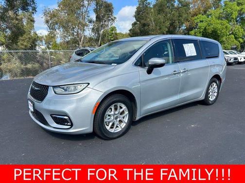 2023 Chrysler Pacifica Touring L