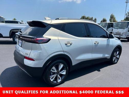 Silver Flare Metallic 2022 Chevrolet Bolt EUV FWD LT